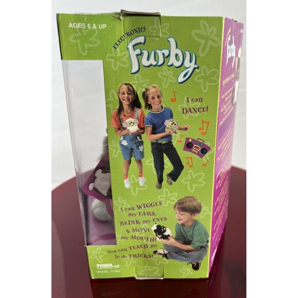 Gen 2 FURBY Gray Owl Grey Eyes White Feet Pink Ear C276A 0719A NIB SEALED - Picture 4 of 10